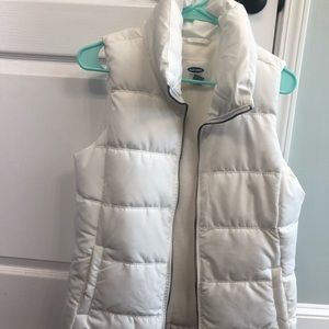 NWOT Old Navy Puffer Vest